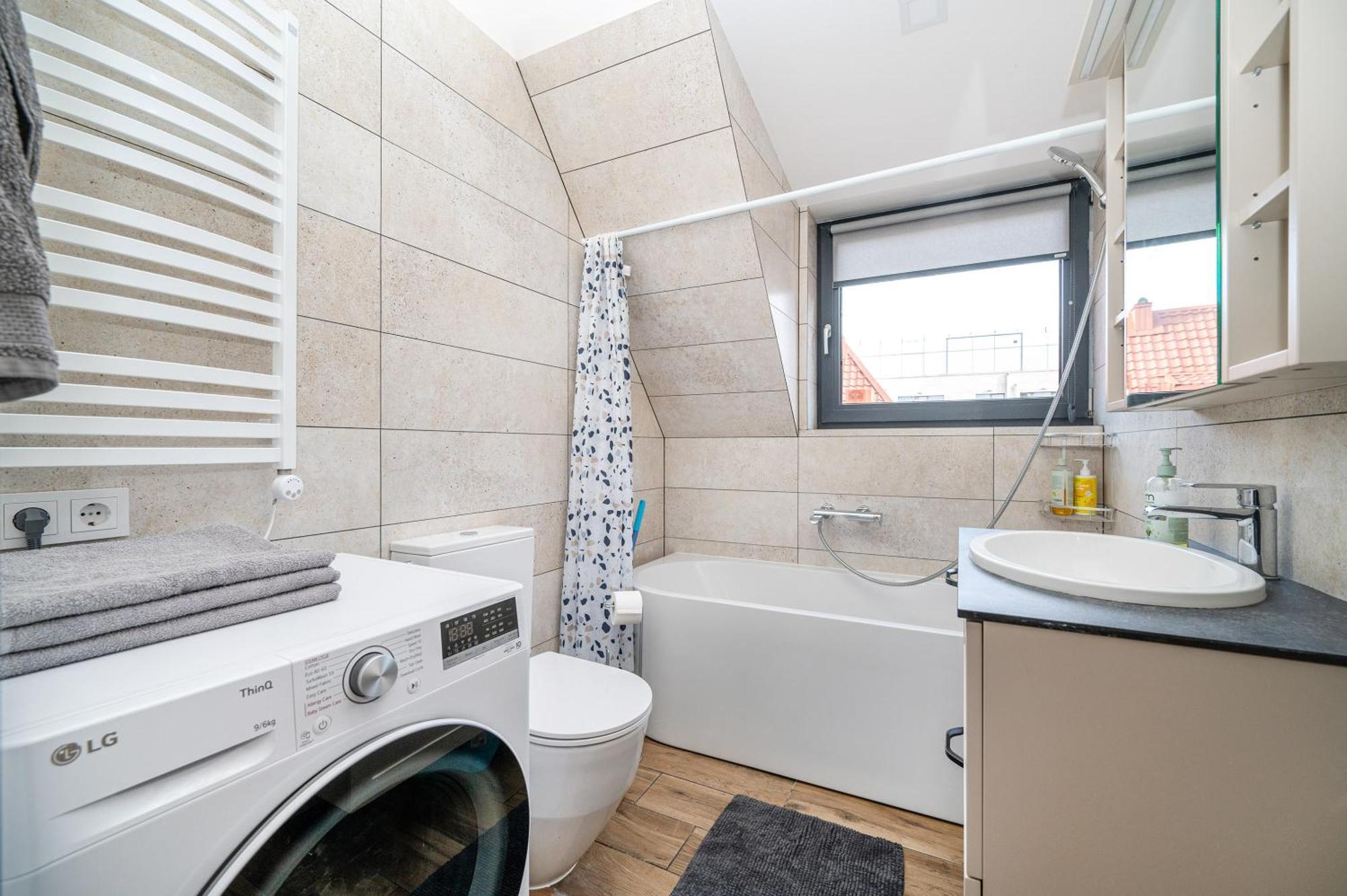 Cozy Central Attic Self Check In VNO Extérieur photo