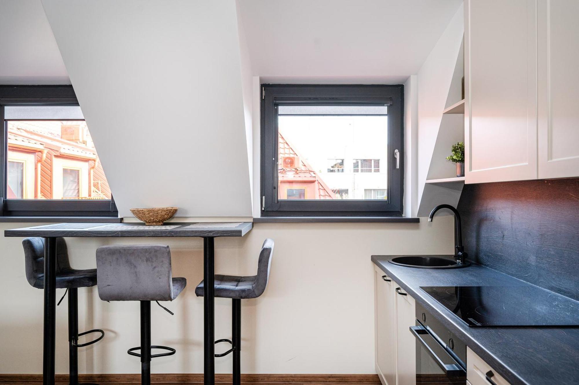 Cozy Central Attic Self Check In VNO Extérieur photo